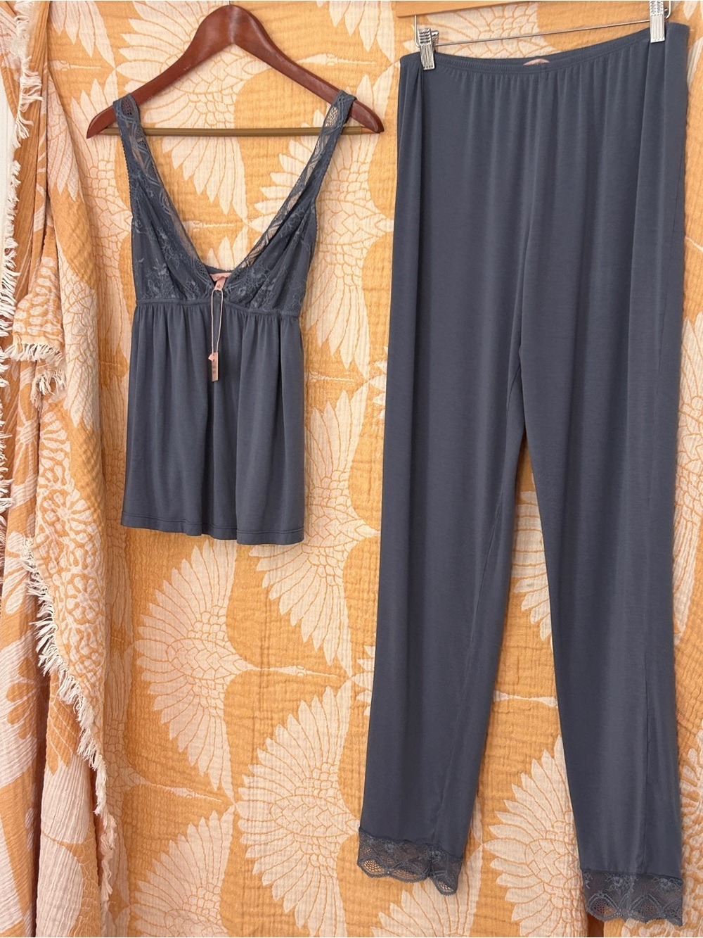 Eberjey Georgina Cami + Pants Pajama Set Anthropologie Size Medium